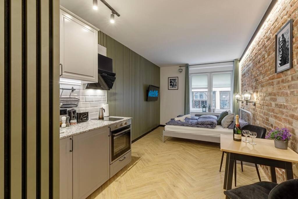 Weronika's Urban Hideaway Apartment *