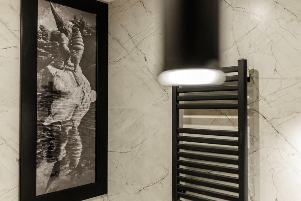 Apartment Weronika's Urban Hideaway