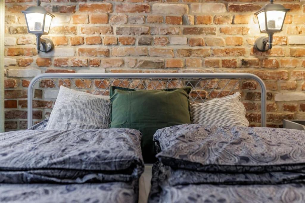 Weronika's Urban Hideaway Apartment